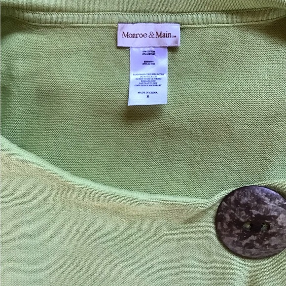 Adorable sleeveless lime green sweater sz S - Picture 2 of 4
